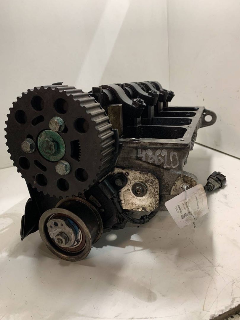 головка блока цилиндров Volkswagen Transporter T5 2006, 1.9 л., дизель, 038103373R - фото №1