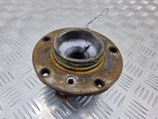 ступица передняя BMW 5 серия E39 1997, 2.0 л., i, бензин, МКПП, седан, задний привод, -