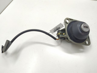 Личинка замка крышки багажника BMW 5 серия E39 1997, 2.0 л., i, бензин, МКПП, седан, задний привод, 61318363699, 8363699