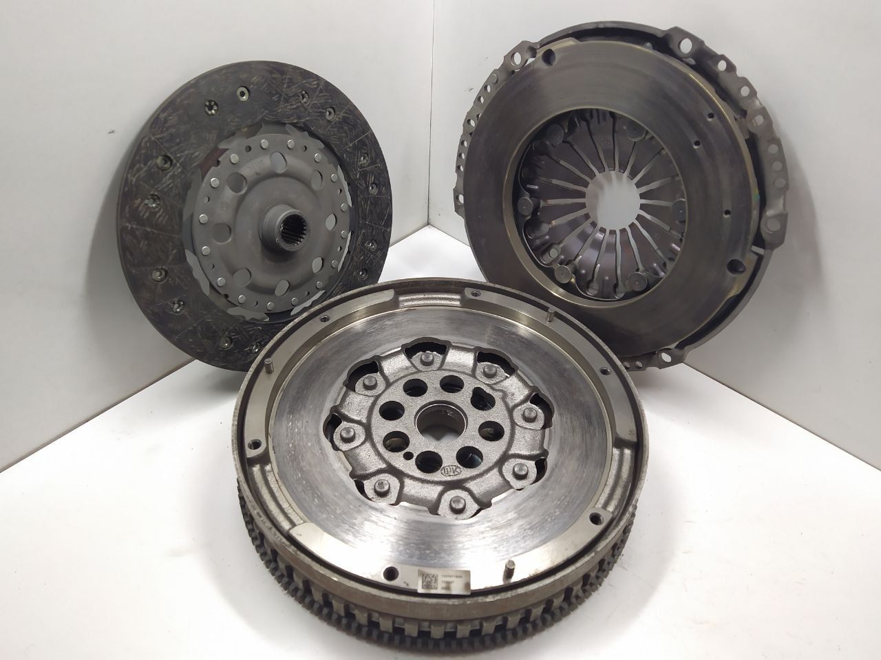 маховик Renault Trafic 3 поколение 2015, 1.6 л., DCi, дизель, МКПП, передний привод, 123107183R - фото №1