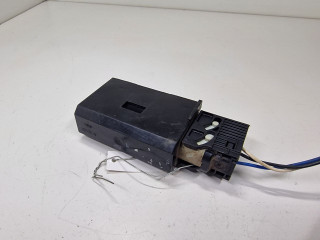 активатор (привод) замка двери BMW 5 серия E39 1997, 2.0 л., i, бензин, МКПП, седан, задний привод, 67118352165, 8352165