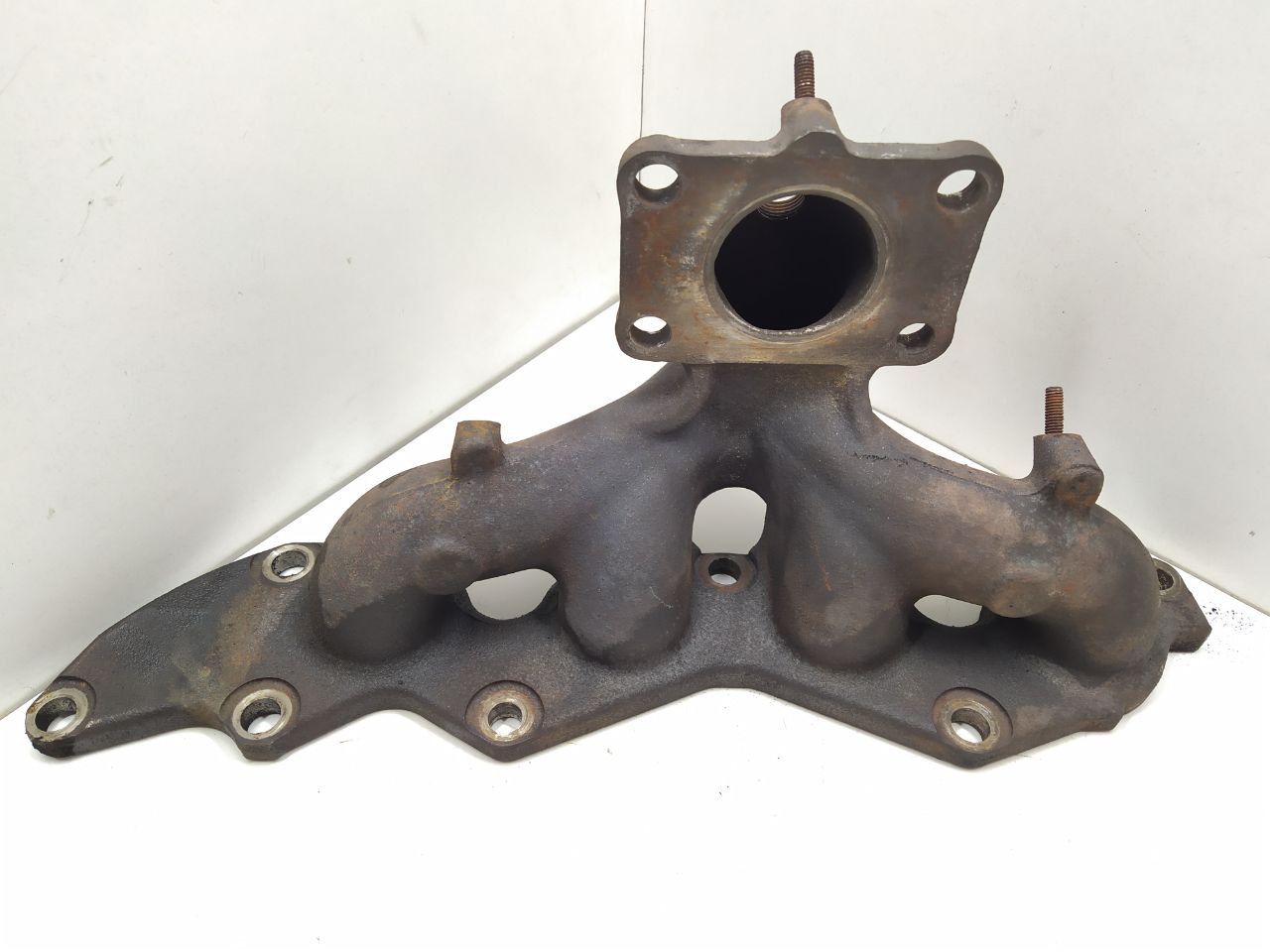 коллектор выпускной Ford Transit 7 поколение 2007, 2.3 л., i, бензин, МКПП, задний привод, 6C1G9431ED - фото №1