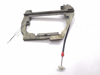 скелет ручки двери задней левой BMW 5 серия E39 1998, 51228236645, 8236645