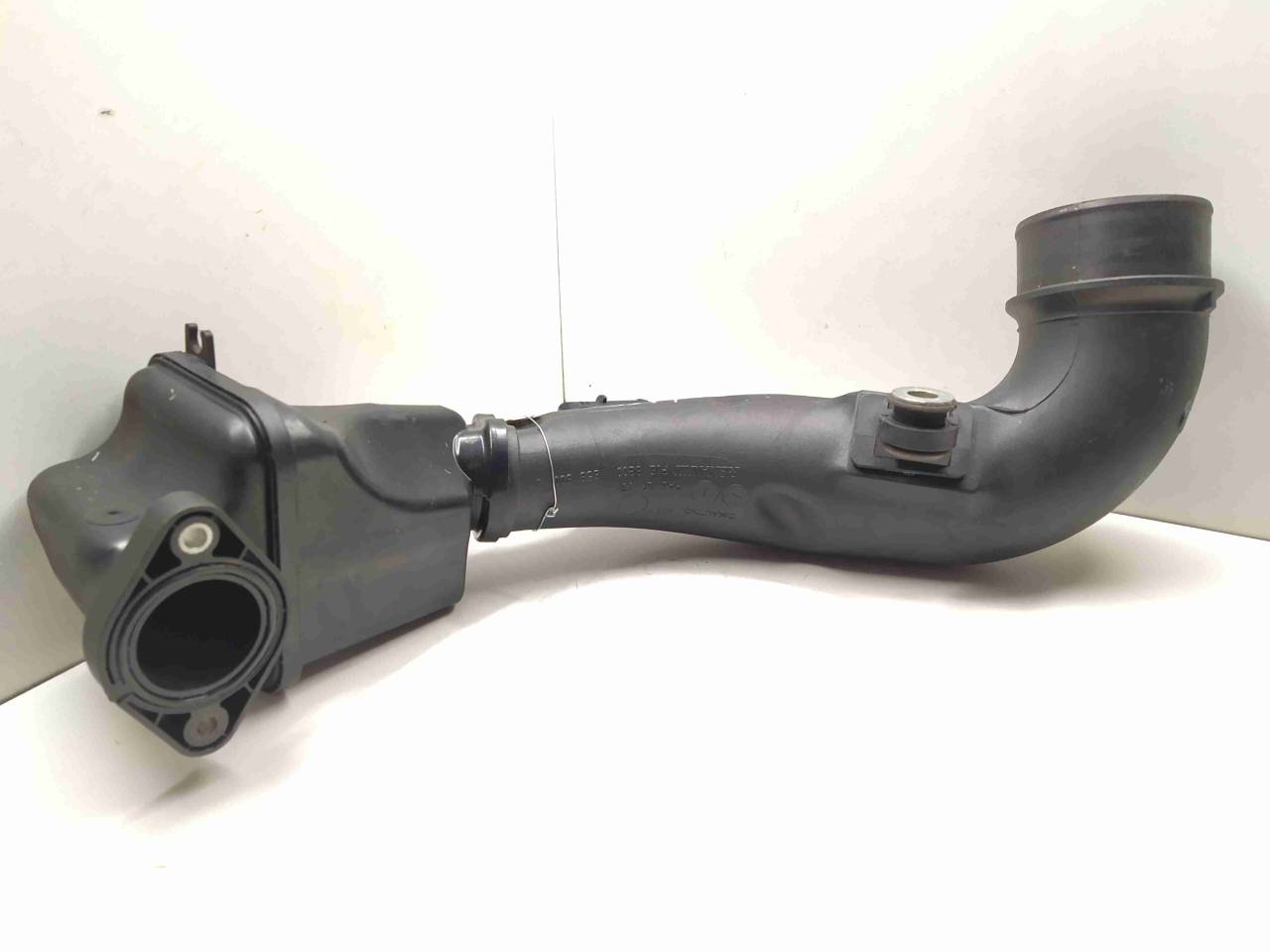 патрубок интеркулера Renault Master 3 поколение 2013, 2.3 л., DCi, дизель, МКПП, передний привод, 8200858600D - фото №1