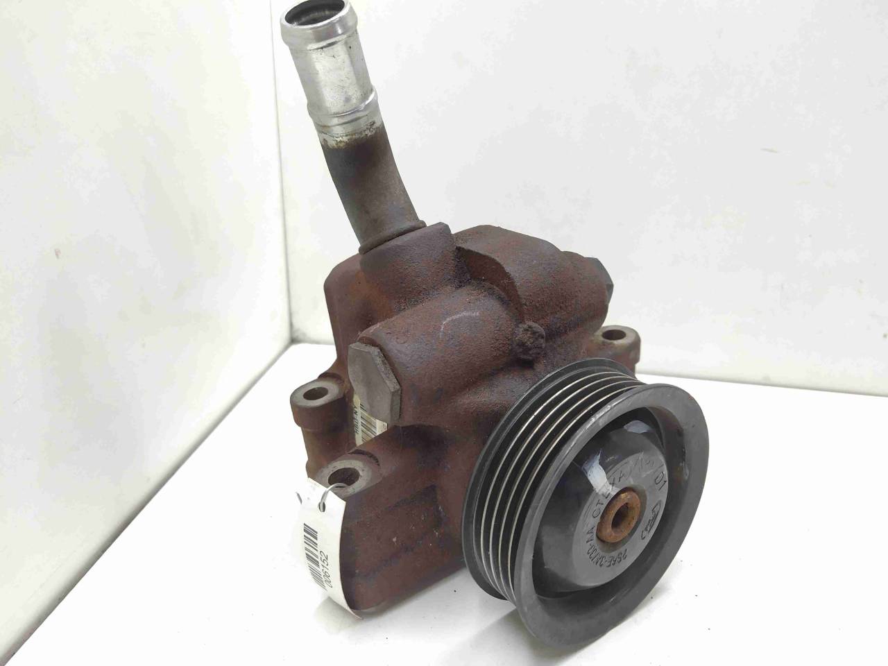 насос гидроусилителя руля Ford Fusion 1 поколение 2004, 1.6 л., i, бензин, МКПП, передний привод, 2S6E3A733AA - фото №1