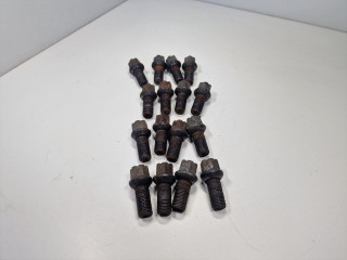 болт колесный Audi 80 B3 1987, 1.8 л., бензин, МКПП, седан, передний привод, -