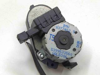 моторчик заслонки печки BMW 5 серия E39 1999, 2.5 л., i, бензин, МКПП, седан, задний привод, 64118377462, 8377462