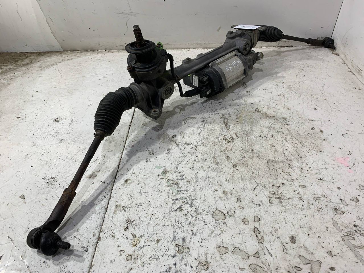 рулевая рейка Volkswagen Passat B6 2007, 1K1909144M, 1K1909144K, 1K1909144J, 1K1909144L, 1K1909144G, 1K1909144H, 1K1909144F, 3C1423051S, 1K1423051CJ, 3C1423051N, 1K1423051CG, 1K1423051DS, 1K1423051CF, 1K1423051EA, 1K1423051CK, 3C1423051T, 1K1423051N, 1K1423051CD, 1K11423051BM, 1K11423051CN, 1K11423051CH, 1K11423051CL, 1K11423051BQ, 1K11423051CM, 3G1423051L, 3C1423051F, 1K1423051BH - фото №1