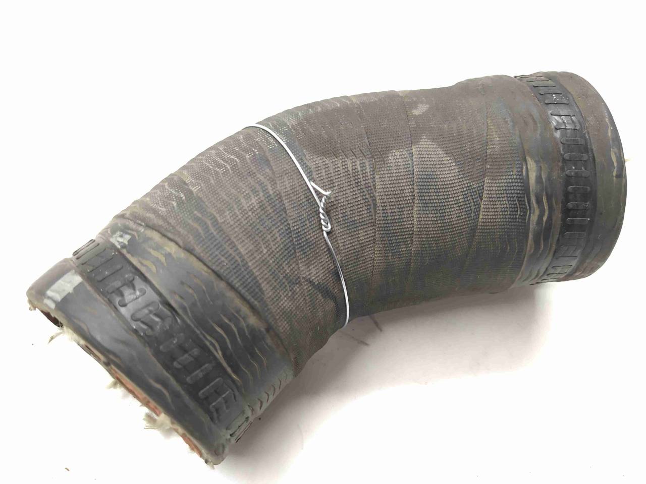 патрубок интеркулера Ford Mondeo 4 поколение 2008, 2.5 л., Ti, бензин, МКПП, передний привод, 6G9N6C646GB - фото №1