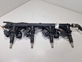 форсунка Peugeot 207 1 поколение 2007, 1.6 л., i, бензин, МКПП, передний привод, 75281768005, 7023A03243