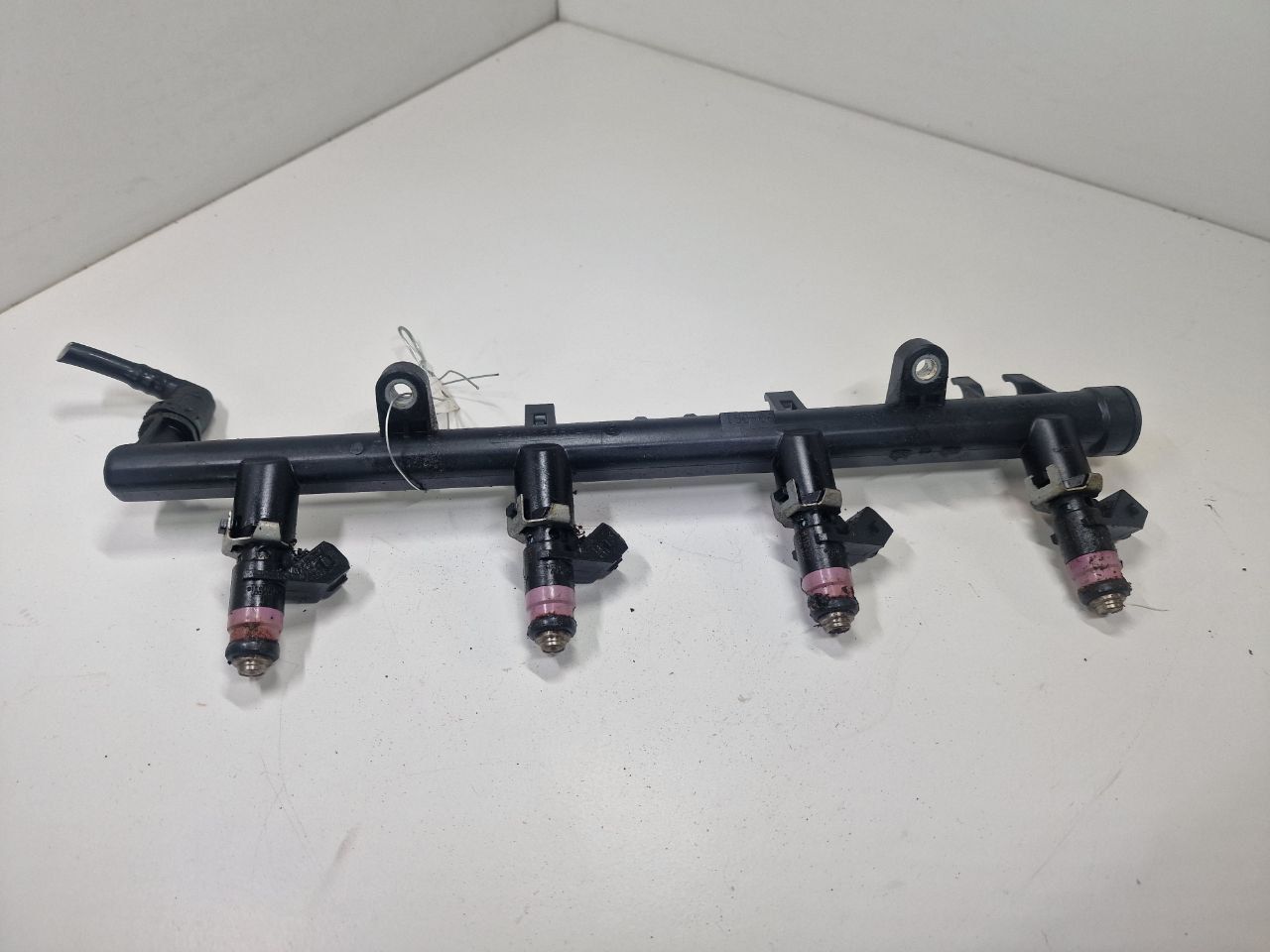 форсунка Renault Grand Scenic 2 поколение 2006, 1.6 л., i, бензин, МКПП, передний привод, H132259, 6119B00683 - фото №1