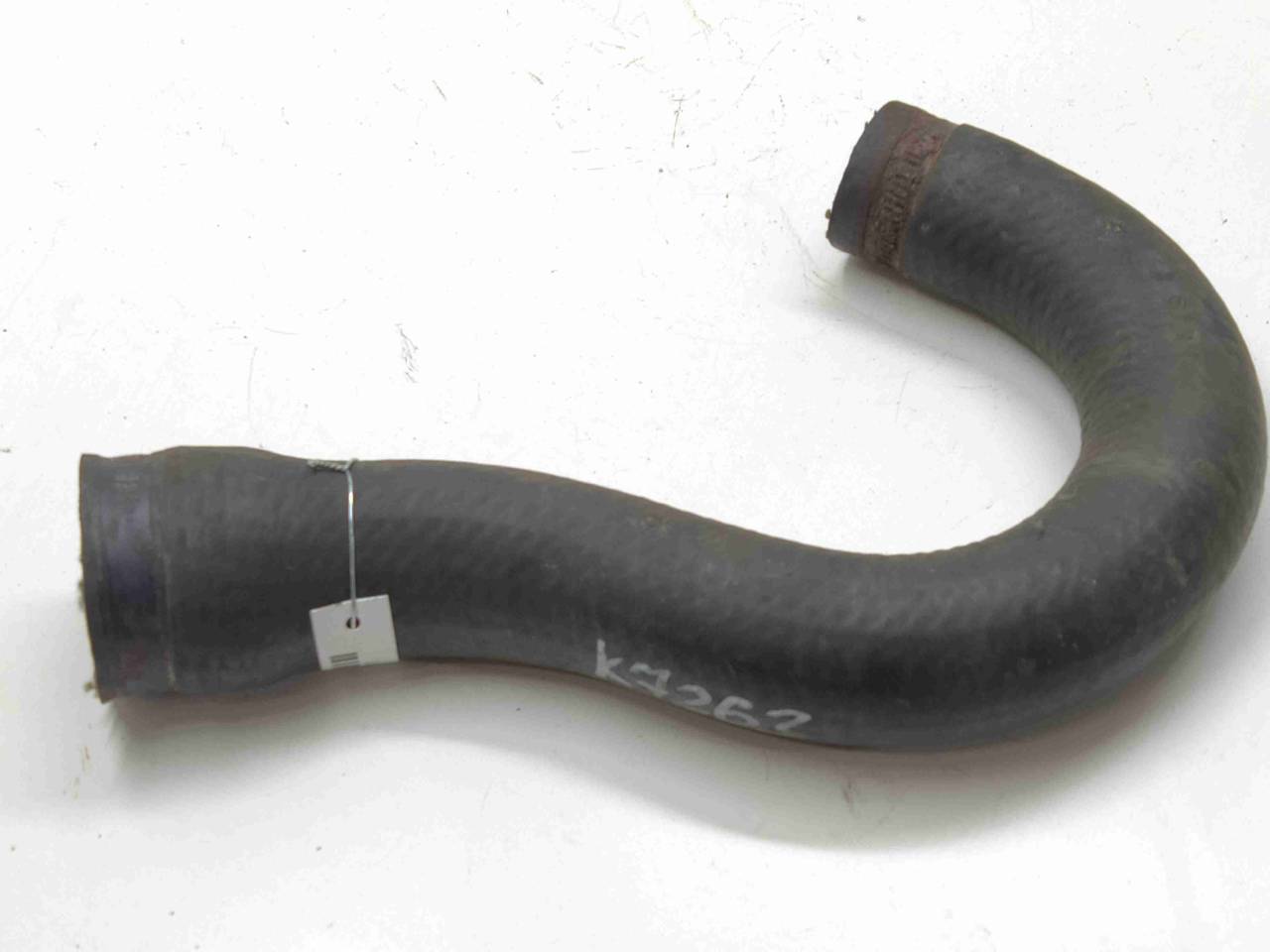 патрубок радиатора Mercedes-Benz 190 1 поколение 1991, 2.0 л., i, бензин, МКПП, задний привод, A2015012182, 2015012182 - фото №1