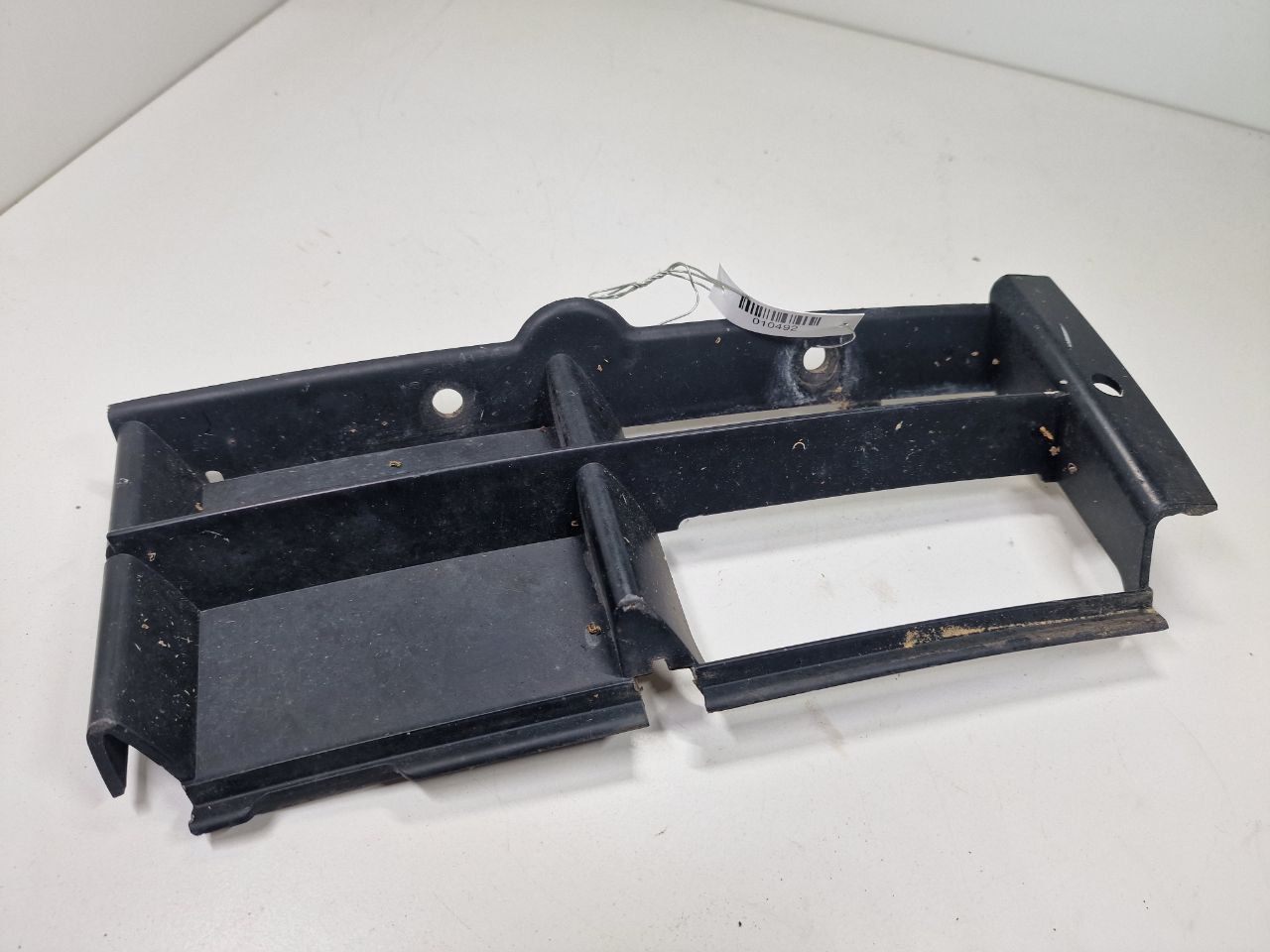 заглушка (решетка) в бампер BMW 5 серия E39 1997, 2.0 л., i, бензин, МКПП, седан, задний привод, 51118174847, 8174847 - фото №1