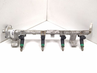 форсунка Ford Focus 1 поколение [рестайлинг] 2005, 1.6 л., i, бензин, МКПП, передний привод, 98MFBB9F593