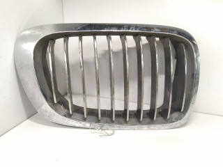 решетка радиатора BMW 3 серия E46 1999, 2.5 л., бензин, 8208668, 51138208668
