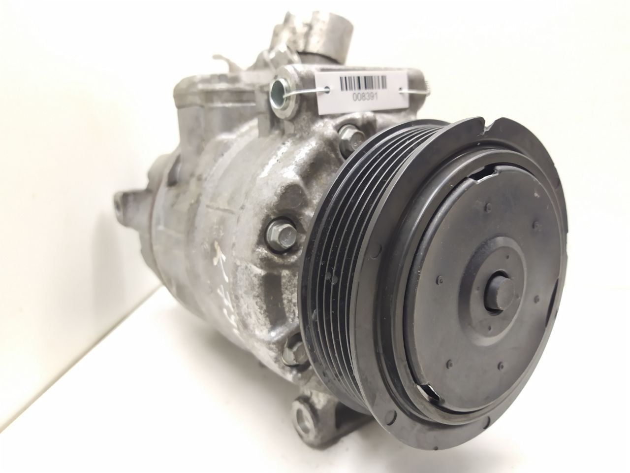 компрессор кондиционера Volkswagen Passat B6 2010, 2.0 л., TDi, дизель, 43710069603D, DCP32045 - фото №1