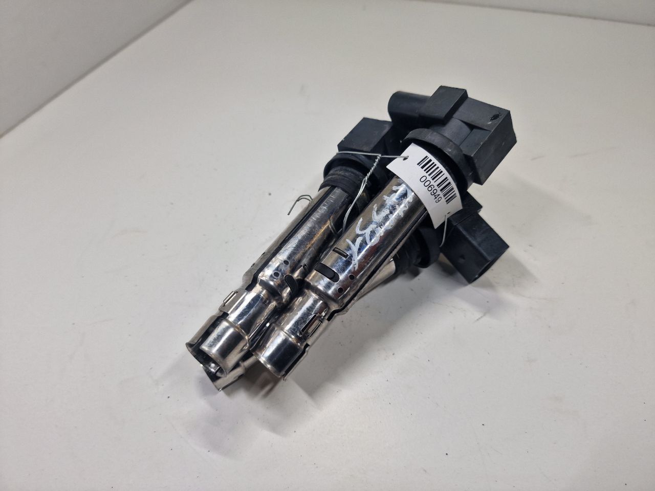 катушка зажигания Volkswagen Polo 5 поколение 2011, 1.2 л., i, бензин, МКПП, передний привод, 036905715F - фото №1