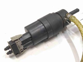 насос (моторчик) омывателя стекла BMW 7 серия E32 1993, 4.0 л., бензин, АКПП, седан, задний привод, -