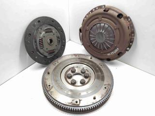 комплект сцепления Volkswagen Golf 5 поколение 2008, 1.4 л., i, бензин, МКПП, передний привод, 030105271D, 03C141031, 03C141025D