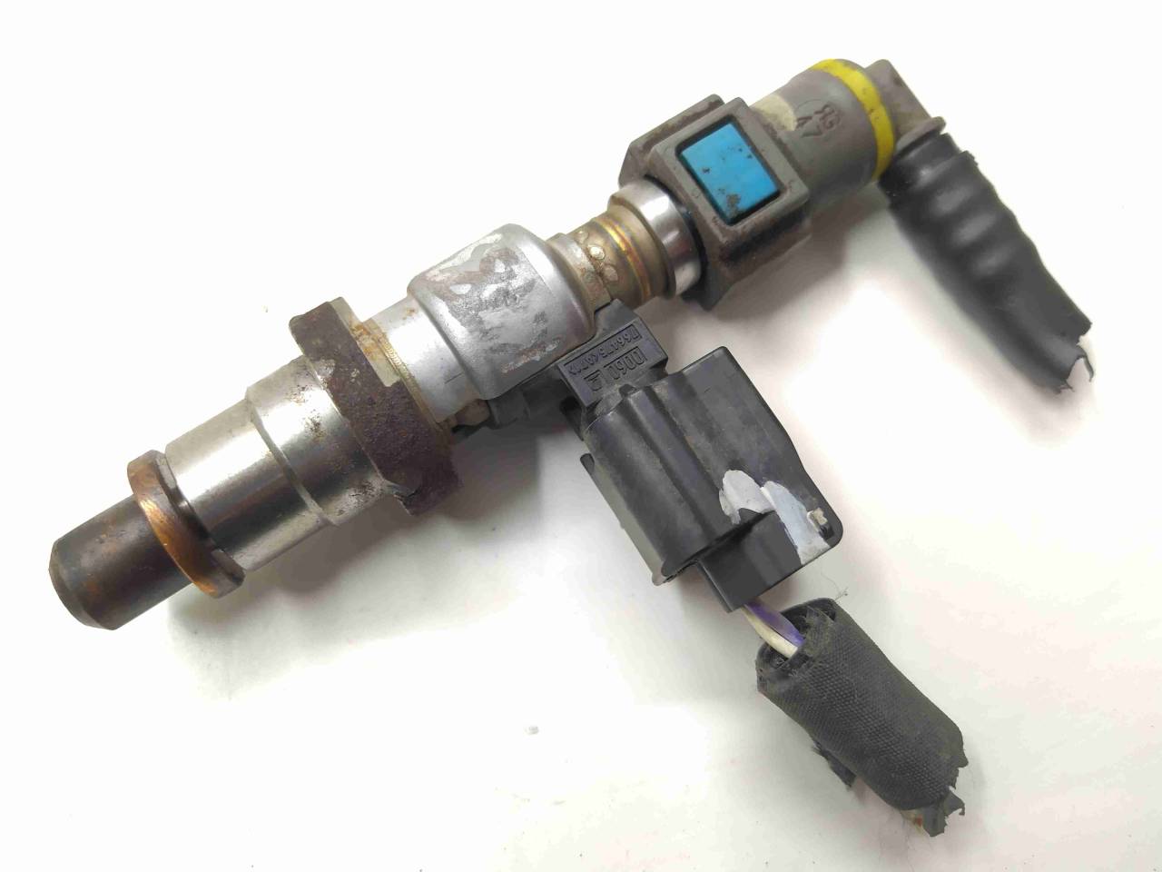 форсунка Renault Scenic 3 поколение 2011, 1.5 л., DCi, дизель, МКПП, передний привод, H8200769153, 8200769153 - фото №1