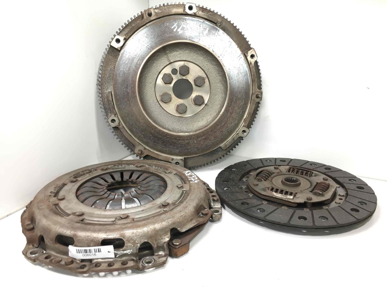 комплект сцепления Ford Focus 3 поколение 2012, 1.6 л., i, бензин, МКПП, передний привод, AV616375BB, AV617550D1B, AV617563DB - фото №1