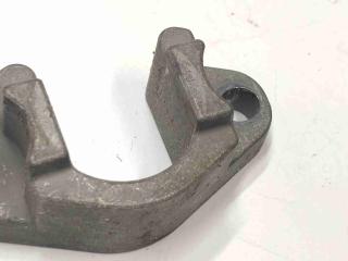 крепление форсунки BMW X3 E83 2006, 2.0 л., TDi, дизель, МКПП, полный привод, 13537787215