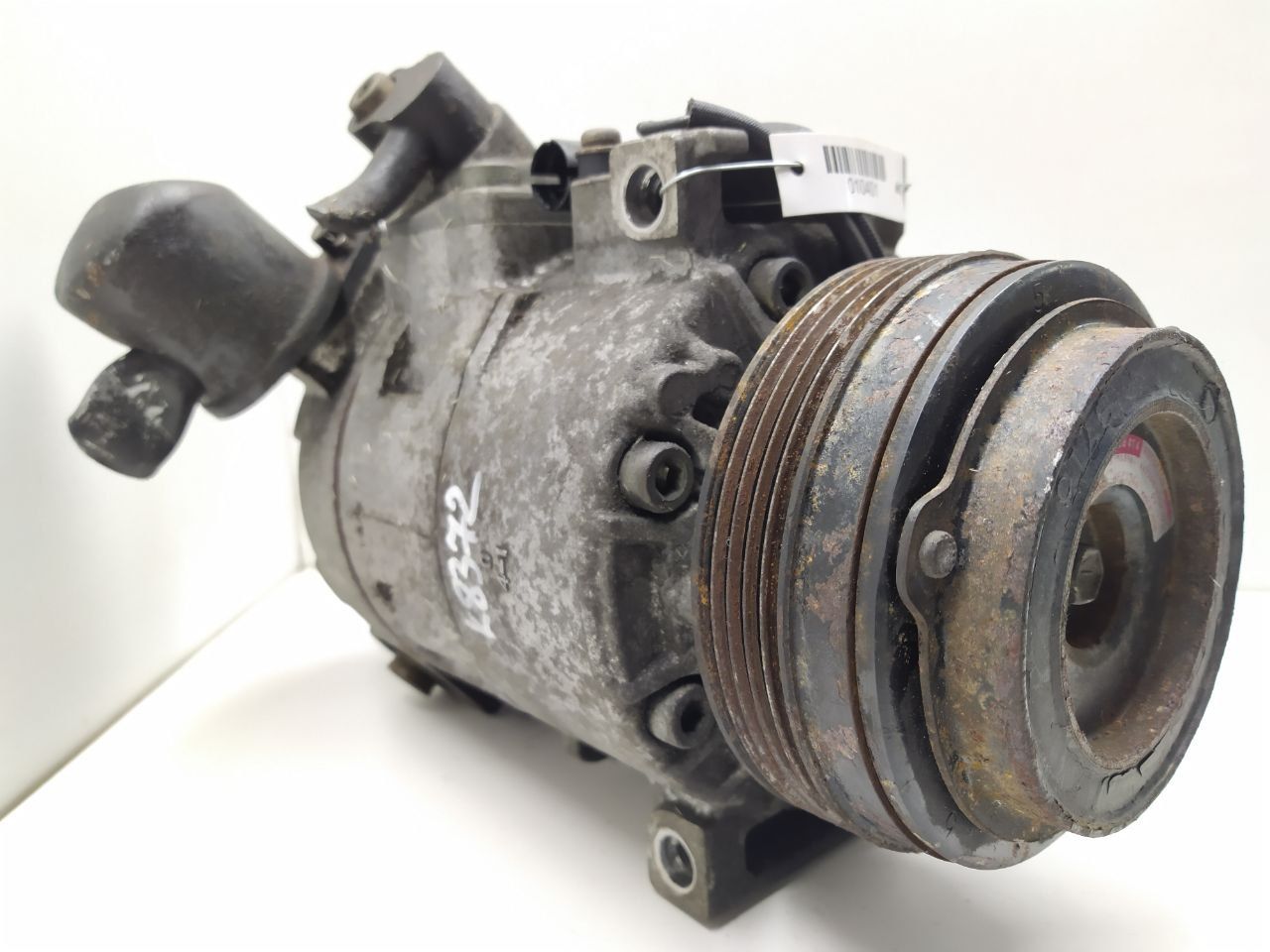 компрессор кондиционера BMW 5 серия E39 1996, 2.0 л., i, бензин, МКПП, задний привод, 7SB16C, KCN0110, 64528362414, 8362414, 4472009507 - фото №1