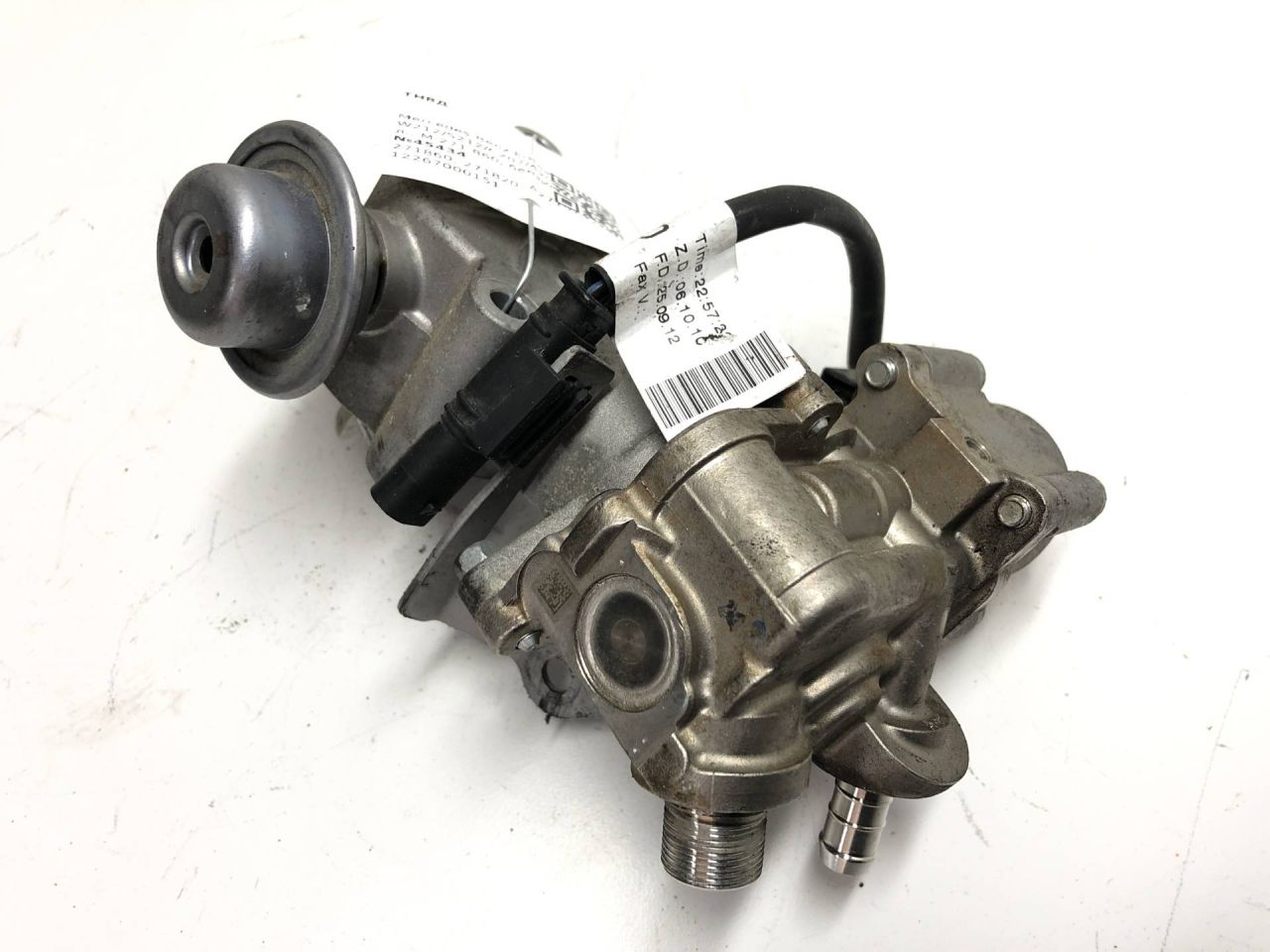 ТНВД Mercedes-Benz E-Класс W212/S212/C207/A207 2011, 1.8 л., бензин, 271860, 271820, A2710703501, 12267000151 - фото №1