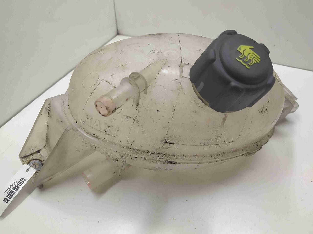 бачок расширительный Renault Master 3 поколение 2013, 2.3 л., DCi, дизель, МКПП, передний привод, 217100015R - фото №1