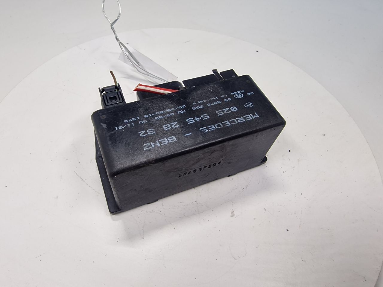 реле накала свечей Mercedes-Benz C-Класс W203/S203/CL203 2002, 2.2 л., дизель, A6401530479 - фото №1