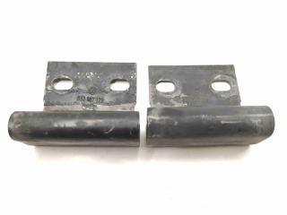 Крепление бампера переднего Audi 80 B3 1987, 1.8 л., бензин, МКПП, седан, передний привод, 893807129