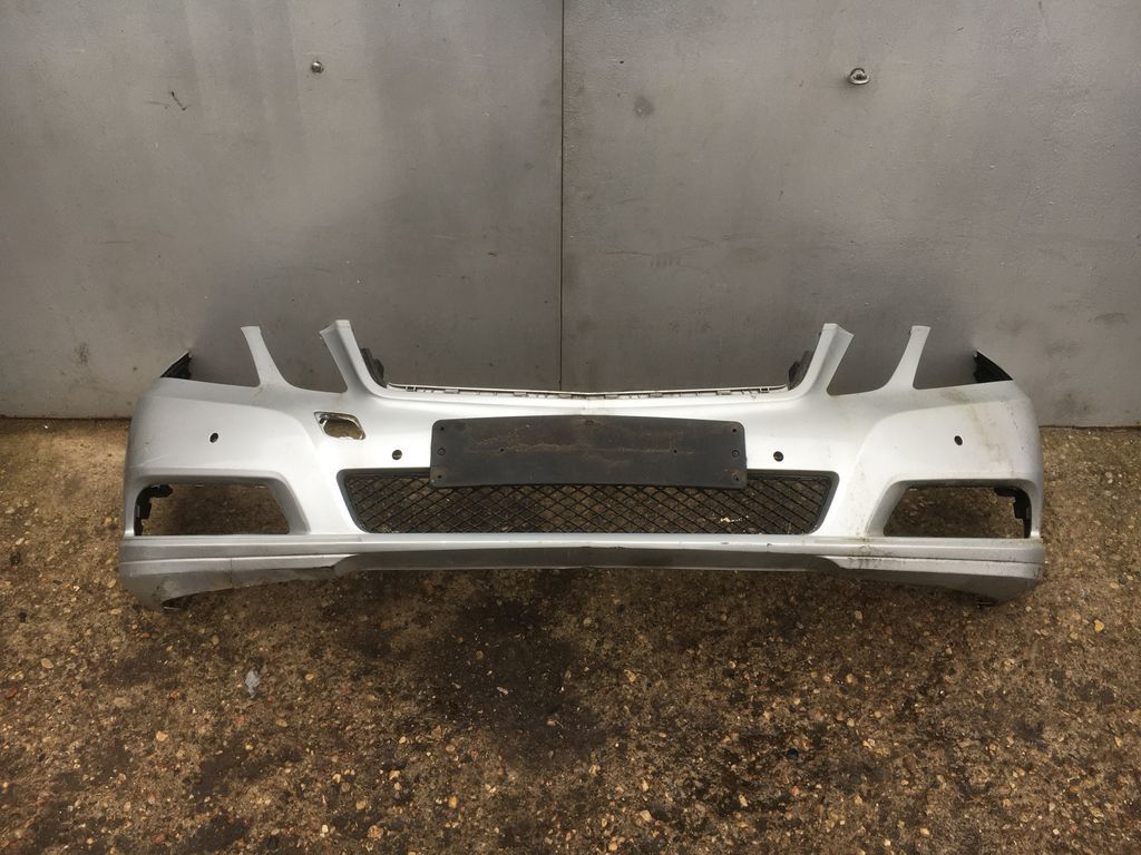 бампер передний Mercedes-Benz E-Класс W212/S212/C207/A207 2011, седан, A2128800940, 2128800940 - фото №1
