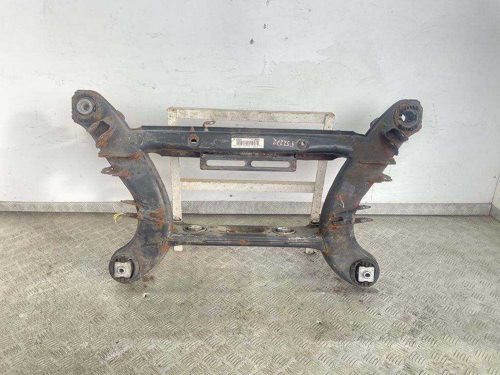 балка подвески задняя Mercedes-Benz E-Класс W212/S212/C207/A207 2011, дизель, A2043500141, 2043500141, A2123503601, 2123503601 - фото №1