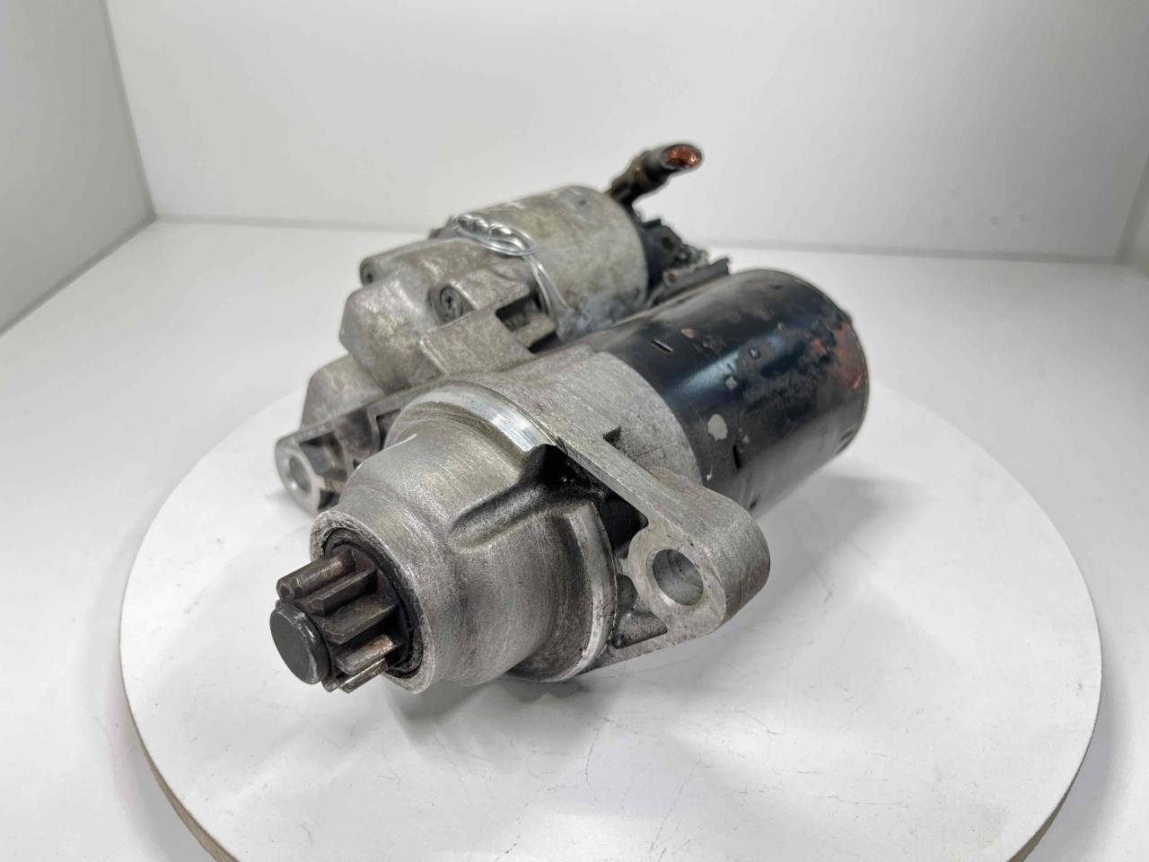 стартер Volkswagen Polo 5 поколение 2011, 1.2 л., i, бензин, МКПП, передний привод, 02T911023, 0001120406, 0001120407 - фото №1