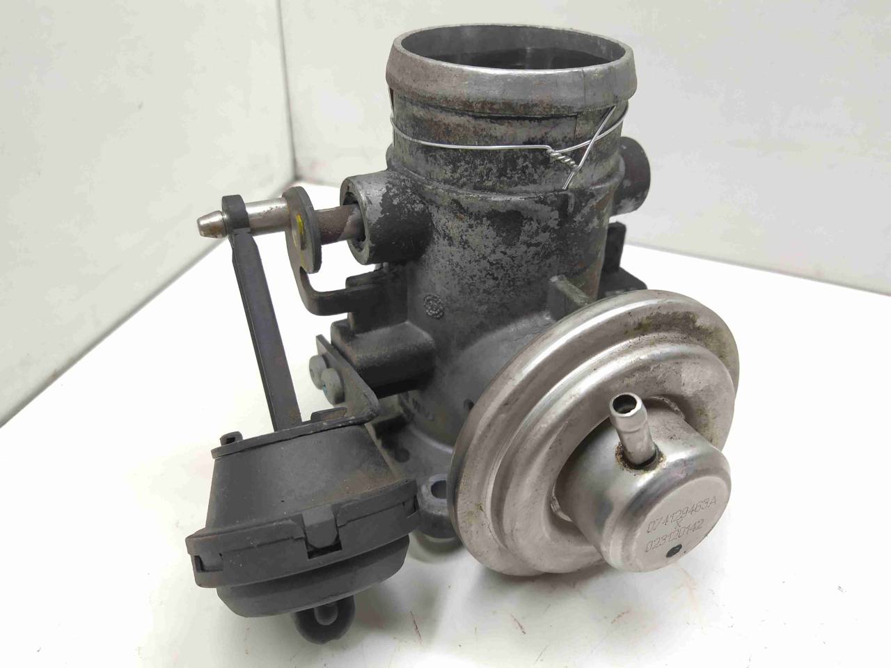 клапан EGR Volkswagen LT 2 поколение 2001, 2.5 л., TD, дизель, МКПП, задний привод, 074129463A - фото №1