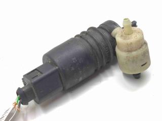 насос (моторчик) омывателя стекла Volkswagen Touareg 1 поколение [рестайлинг] 2009, 2.5 л., дизель, 1K6955651