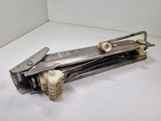 домкрат BMW 5 серия E39 1997, 2.0 л., i, бензин, МКПП, седан, задний привод, 1093109