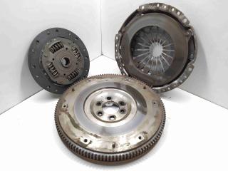 комплект сцепления Skoda Fabia 2 поколение (5J) 2008, 1.2 л., i, бензин, МКПП, передний привод, 03D105271, 03D141031C, 03D141025C