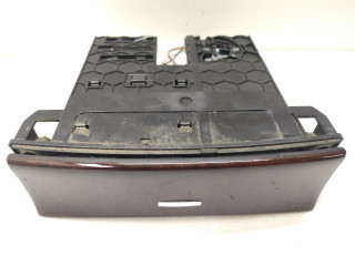 пепельница Mercedes-Benz M-Класс W164 2005, 3.0 л., CDi, дизель, АКПП, внедорожник 5 дв., полный привод, A1648100130, 1648100130