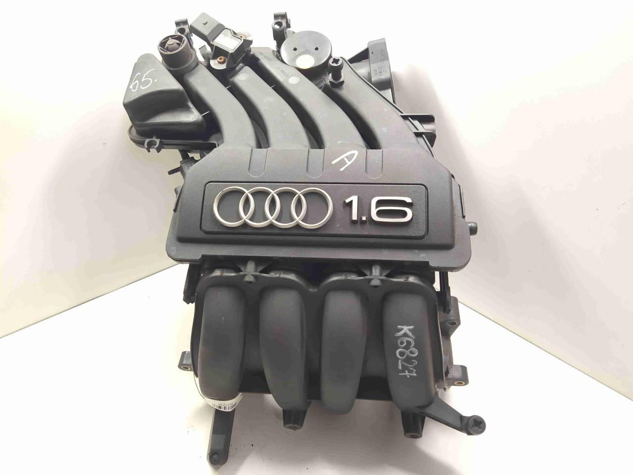 коллектор впускной Audi A3 8P 2004, 1.6 л., i, бензин, МКПП, передний привод, 06A133203CT, 06A133185JL, 06A133206AN - фото №1