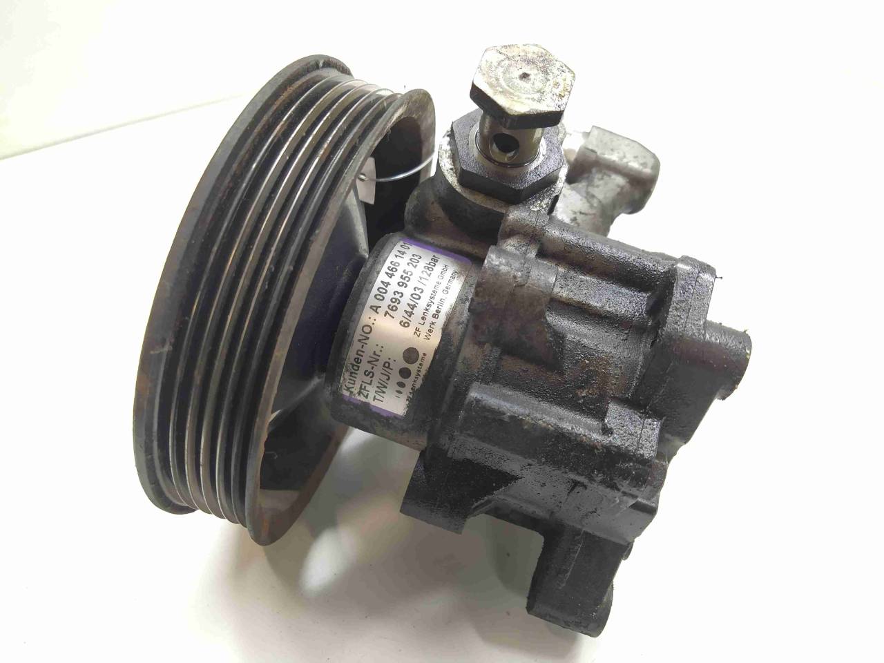 насос гидроусилителя руля Mercedes-Benz E-Класс W211/S211 2004, 2.6 л., i, бензин, МКПП, задний привод, A0044661401, 0044661401, 7693955203 - фото №1