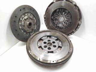 маховик Audi A3 8P/8PA [рестайлинг] 2006, 2.0 л., TD, дизель, МКПП, передний привод, 03G105266BC, 022141031S, 03G141025F