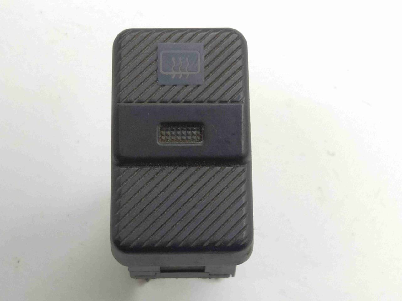 кнопка обогрева заднего стекла Volkswagen Transporter T4 1994, 2.4 л., дизель, МКПП, микроавтобус, передний привод, 701959621 - фото №1