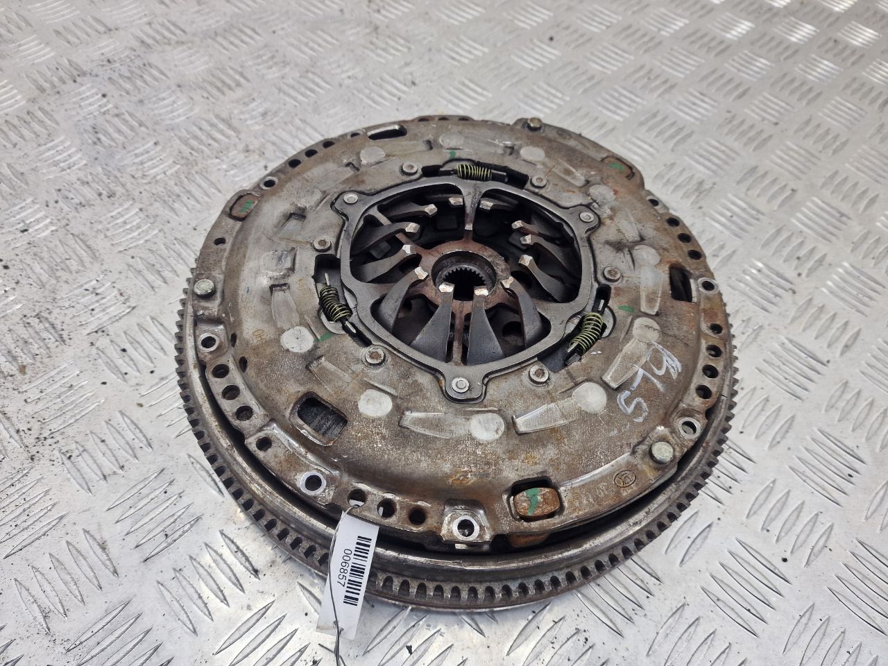 маховик Volkswagen Caddy 3 поколение 2009, 1.9 л., дизель, 415025010, 323064110, 123042610 - фото №1