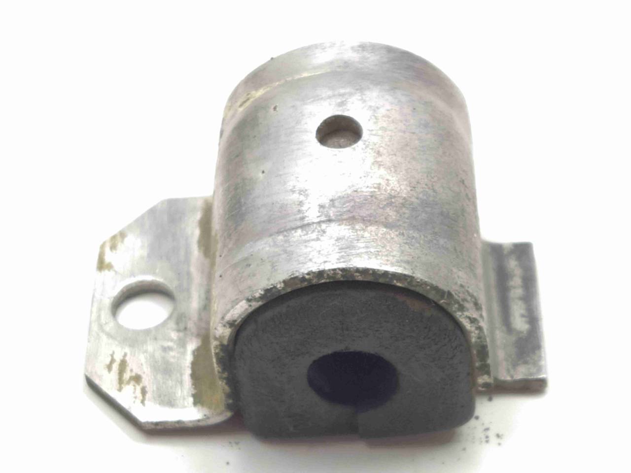 крепление стабилизатора / втулки стабилизатора BMW 5 серия E39 1999, 2.5 л., i, бензин, МКПП, седан, задний привод, 33552283159, 2283159, 33551093663, 1093663 - фото №1