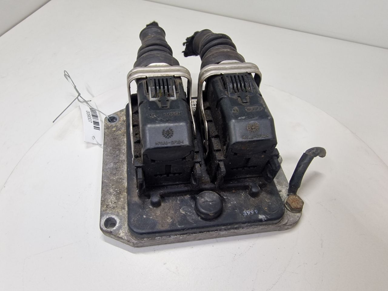 блок управления двигателем Opel Vectra C 2004, 2.2 л., бензин, 12572011, 12571664AV - фото №1