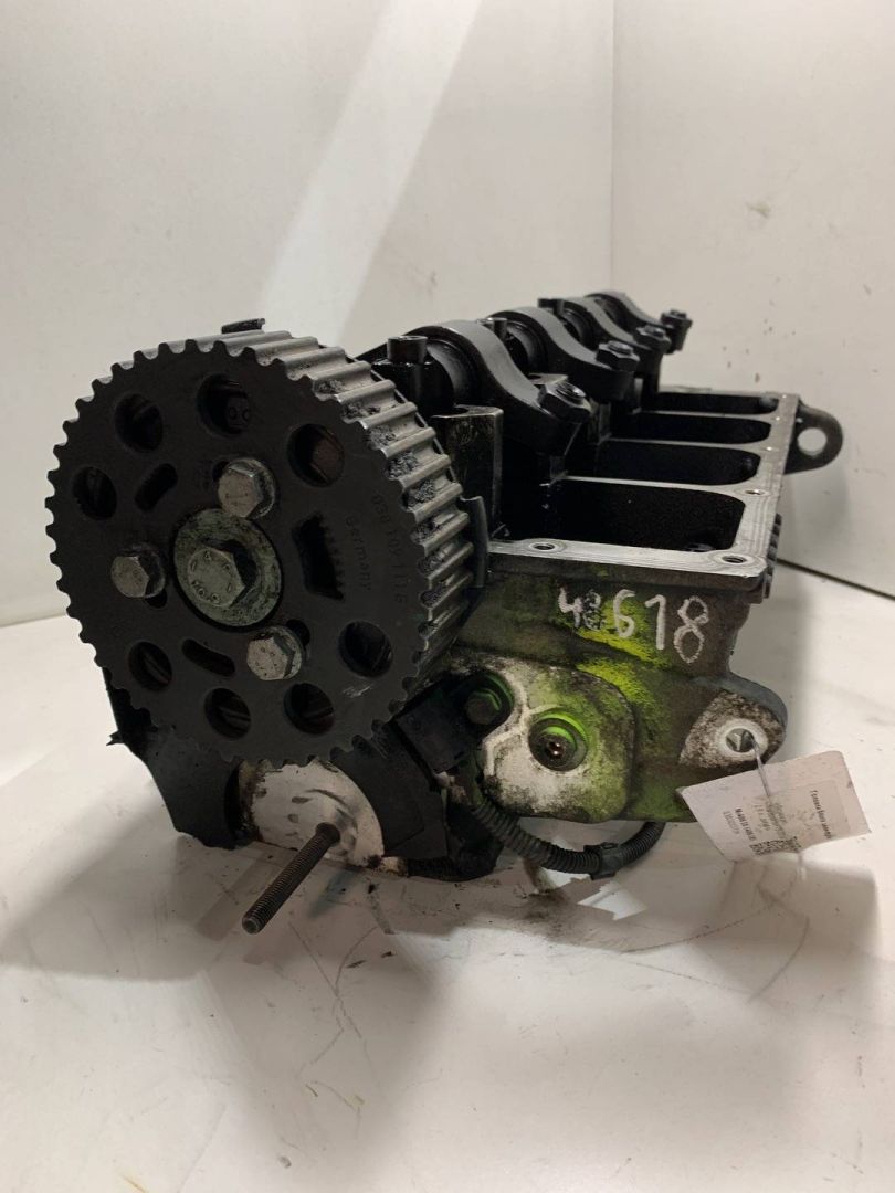 головка блока цилиндров Volkswagen Transporter T5 2006, 1.9 л., дизель, 038103373R - фото №1