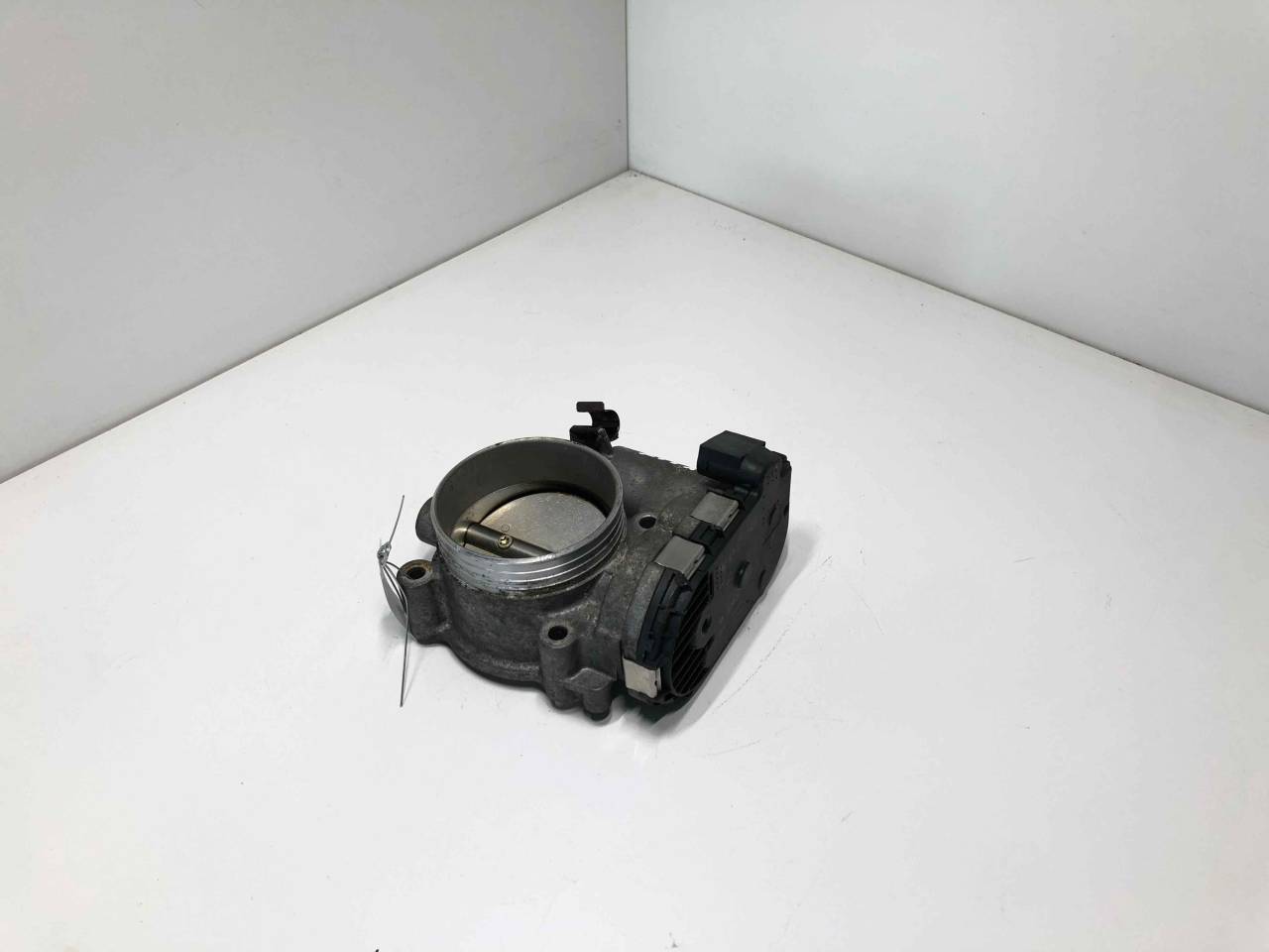 заслонка дроссельная Volvo V50 1 поколение 2004, 2.5 л., Ti, бензин, МКПП, передний привод, 8687927, 0280750146 - фото №1