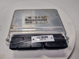 блок управления двигателем Audi A4 B5 1999, 1.8 л., бензин, 4B0906018DH, 0261207928