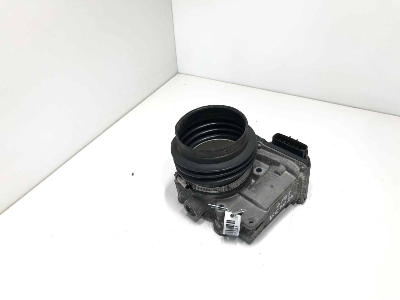 заслонка дроссельная Volvo C70 2 поколение 2008, 2.4 л., i, бензин, АКПП, передний привод, 30650078, 31216327 - фото №1